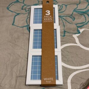 White Photo Frame Set - 3 Pack